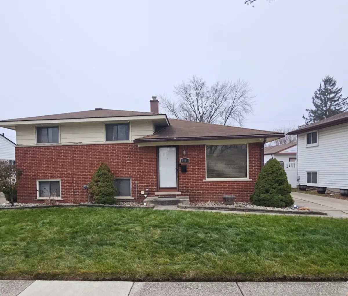 9814 Cass Avenue, Taylor, MI 48180 - Image #1