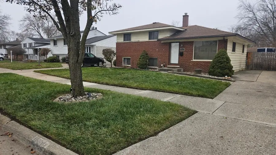 9814 Cass Avenue, Taylor, MI 48180 - Image #3