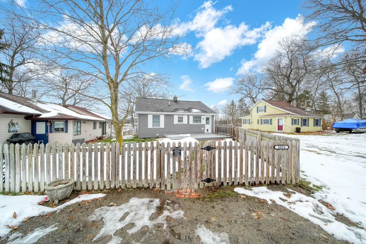 2050 Lakeview Drive, Brooklyn, MI 49230 - Image #1