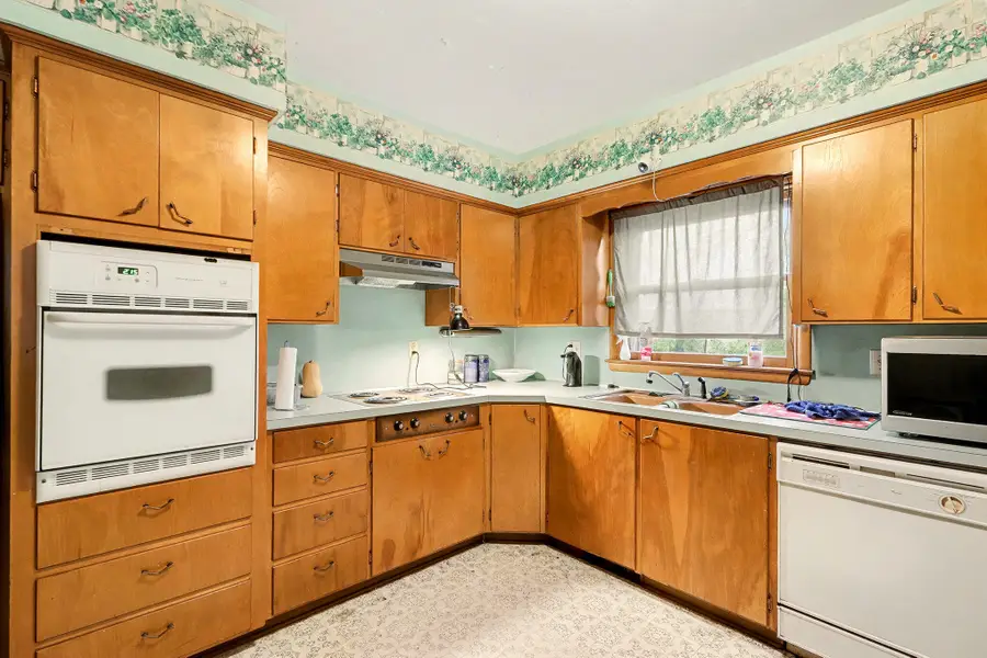 412 W Front Street, Burr Oak, MI 49030 - Image #3