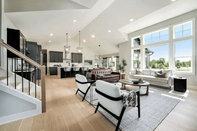 2284 Knapp Bluff Court Ne, Grand Rapids, MI 49525 - Image #2