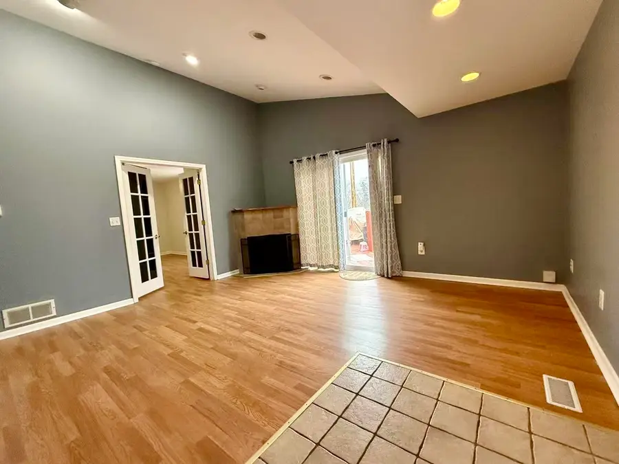 1213 Commonwealth Avenue, Ypsilanti, MI 48198 - Image #2