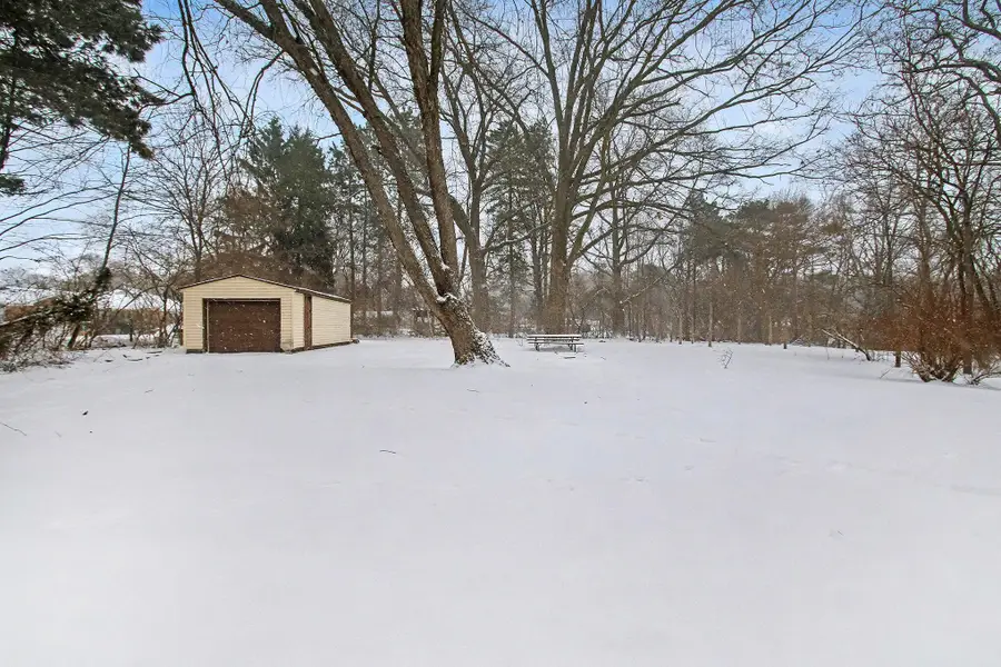 4062 Eastlake Road, Norton Shores, MI 49444 - Image #3