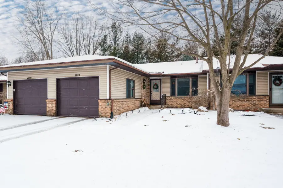 2223 Mapleton Street Ne, Grand Rapids, MI 49505 - Image #2