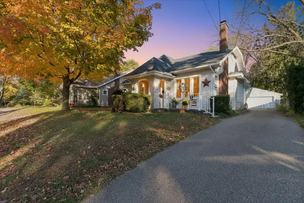 728 Montrose Avenue, Kalamazoo, MI 49008