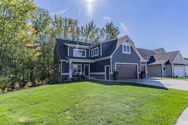 1866 Stratford Lane Nw, Grand Rapids, MI 49534