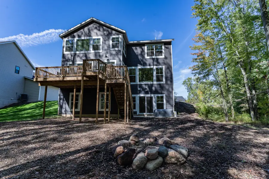 1866 Stratford Lane Nw, Grand Rapids, MI 49534 - Image #3