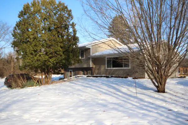 3790 Kimble Lake Drive, Vicksburg, MI 49097