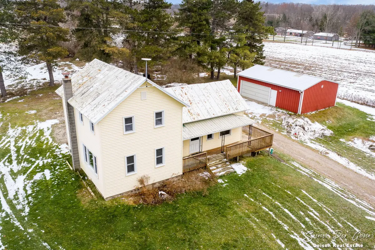 6062 Ashley Avenue Ne, Belding, MI 48809 - Image #1