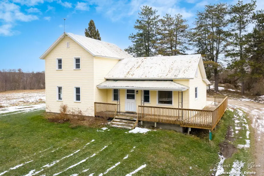 6062 Ashley Avenue Ne, Belding, MI 48809 - Image #2