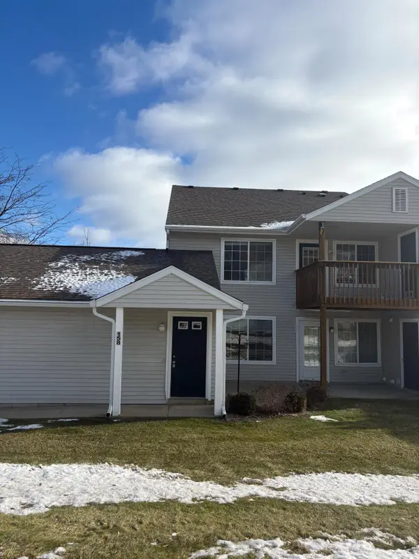 158 Hunters Lane Ne #70, Rockford, MI 49341