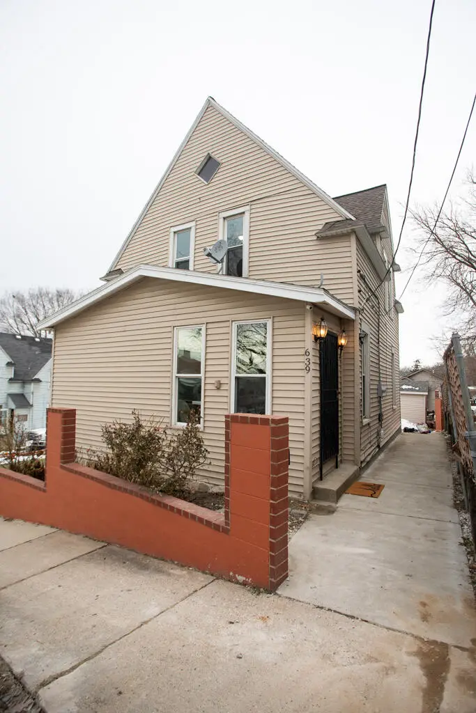 639 Curve Street Sw, Grand Rapids, MI 49503 - Image #1