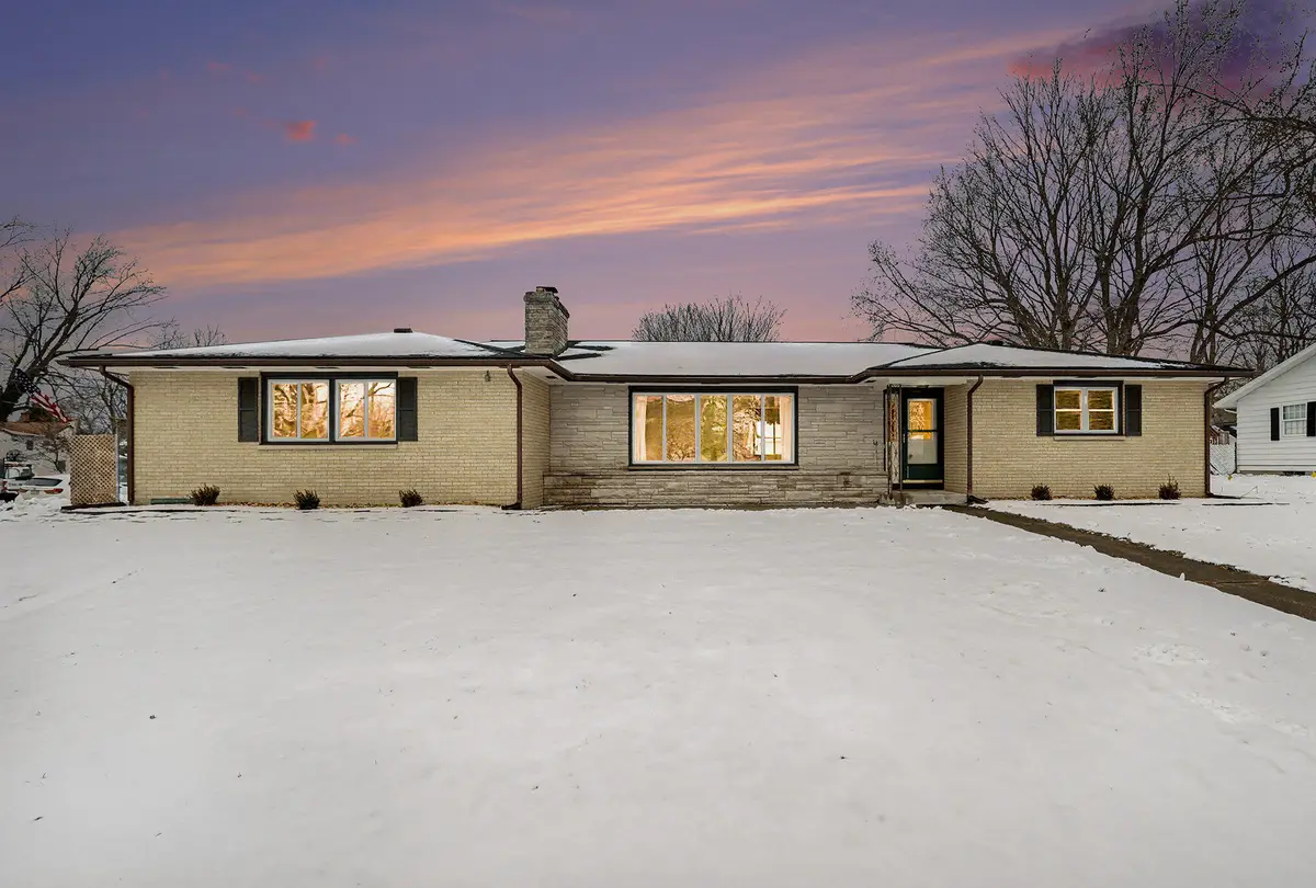 305 E 3rd Street, Lawton, MI 49065 - Image #1