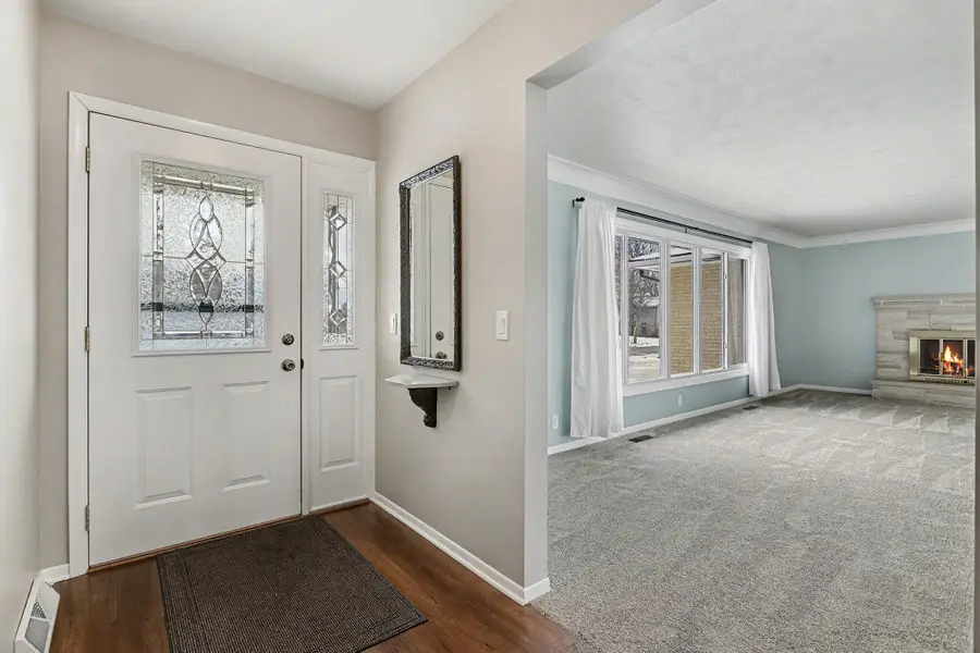 305 E 3rd Street, Lawton, MI 49065 - Image #2