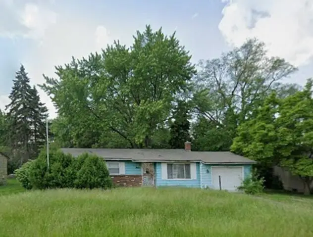 3365 Ridgecliffe Drive, Flint, MI 48532 - Image #1