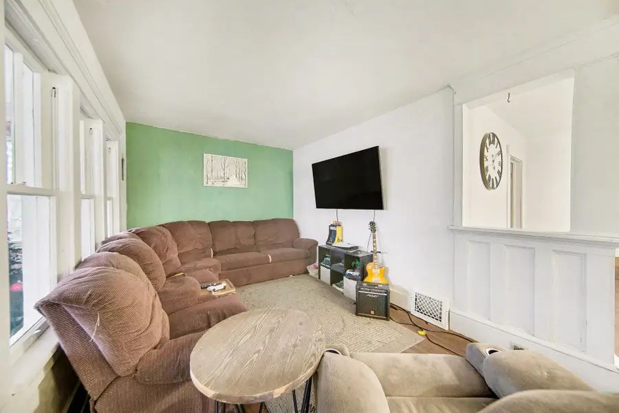 206 W Vandercook Drive, Jackson, MI 49203 - Image #3