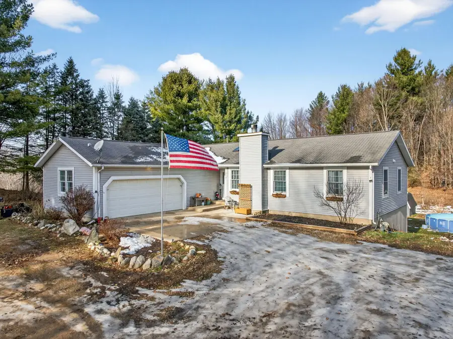 2101 124th Avenue, Hopkins, MI 49328 - Image #2