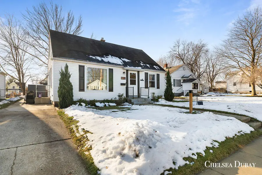 134 Lawrence Street Ne, Grand Rapids, MI 49505 - Image #2