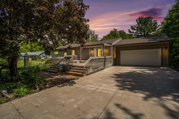 19016 11 Mile Road, Battle Creek, MI 49014