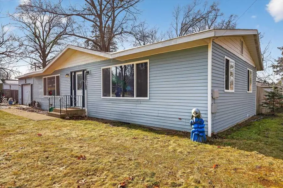 517 Colby Street, Dowagiac, MI 49047 - Image #3