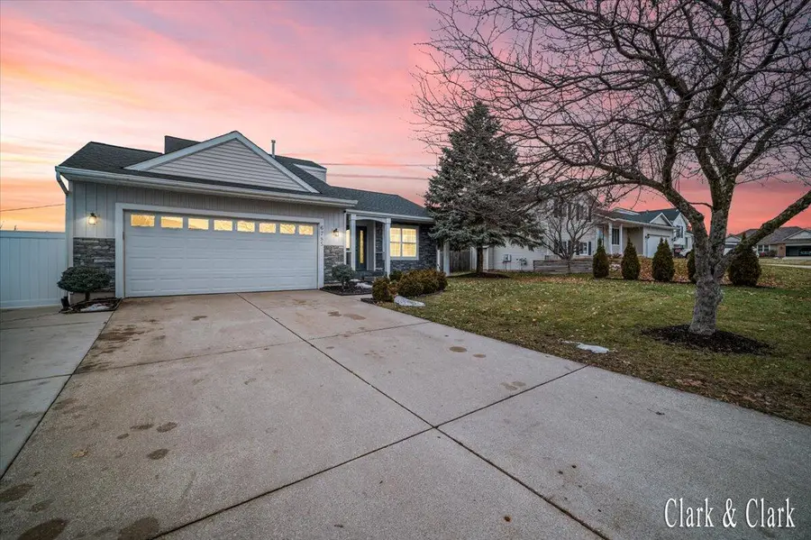 6785 Summerbreeze Drive Se, Caledonia, MI 49316 - Image #2