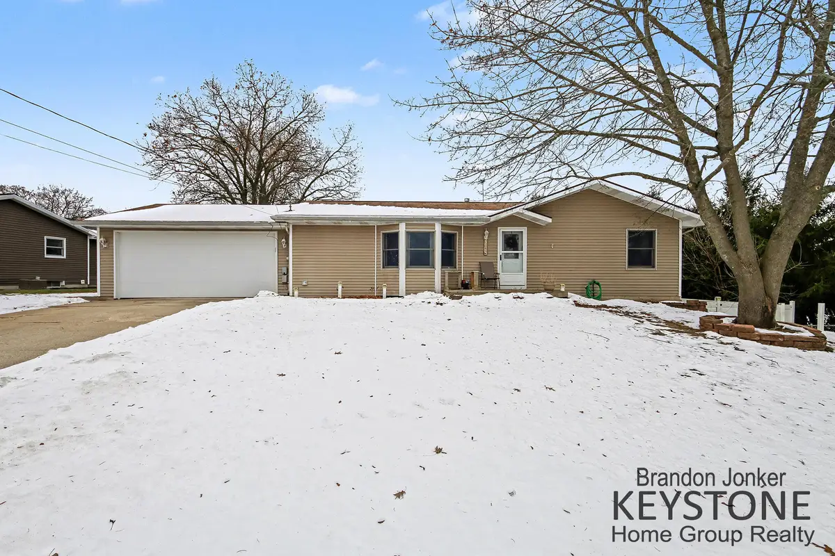 7384 Rezen Drive Ne, Rockford, MI 49341 - Image #1