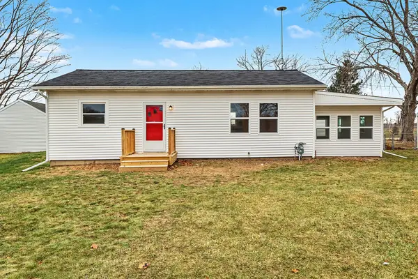 1048 S Kalamazoo Avenue, Marshall, MI 49068