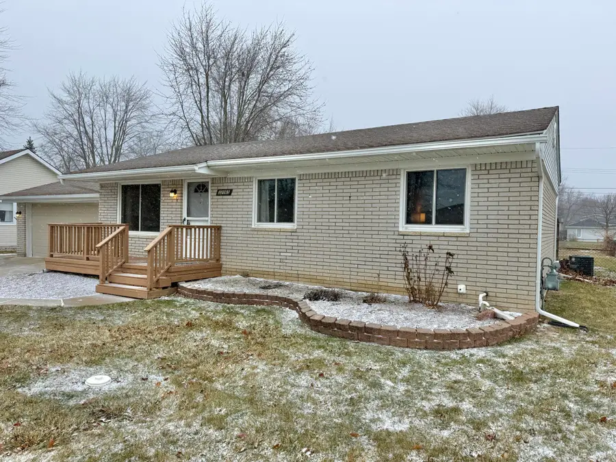 32065 Lakepoint Street, Chesterfield, MI 48047 - Image #3