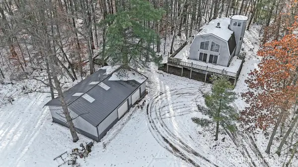 10136 Connelley Avenue Ne, Greenville, MI 48838