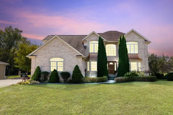 138 Evaline Drive, Troy, MI 48085