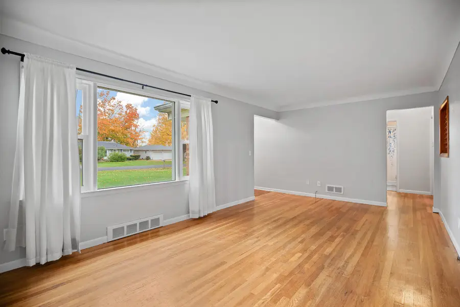 2741 Sharon Drive, Adrian, MI 49221 - Image #2