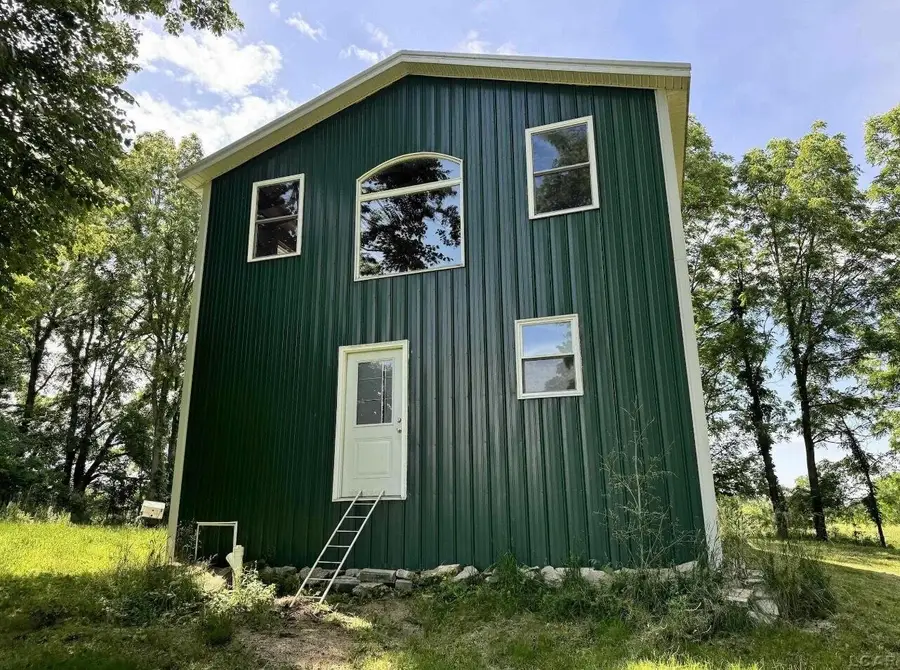 2507 S Waldron Road S, Hudson, MI 49247 - Image #2