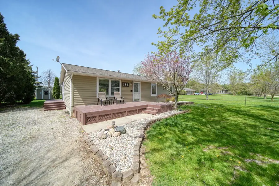 186 Harris Drive, Cement City, MI 49233 - Image #3