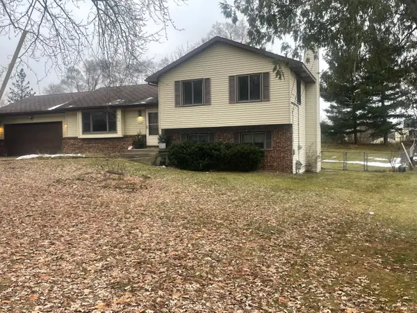 1964 Bluehill Drive Ne, Grand Rapids, MI 49525