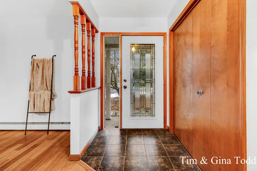 16565 Beechnut Court, Grand Haven, MI 49417 - Image #2