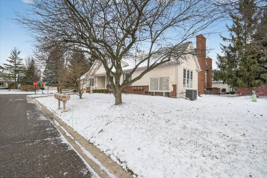 39828 Village Run Drive, Northville, MI 48168 - Image #3