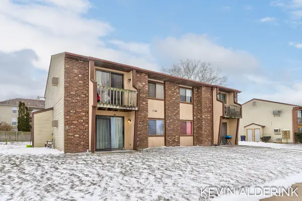 1144 Country Lane, Holland, MI 49423