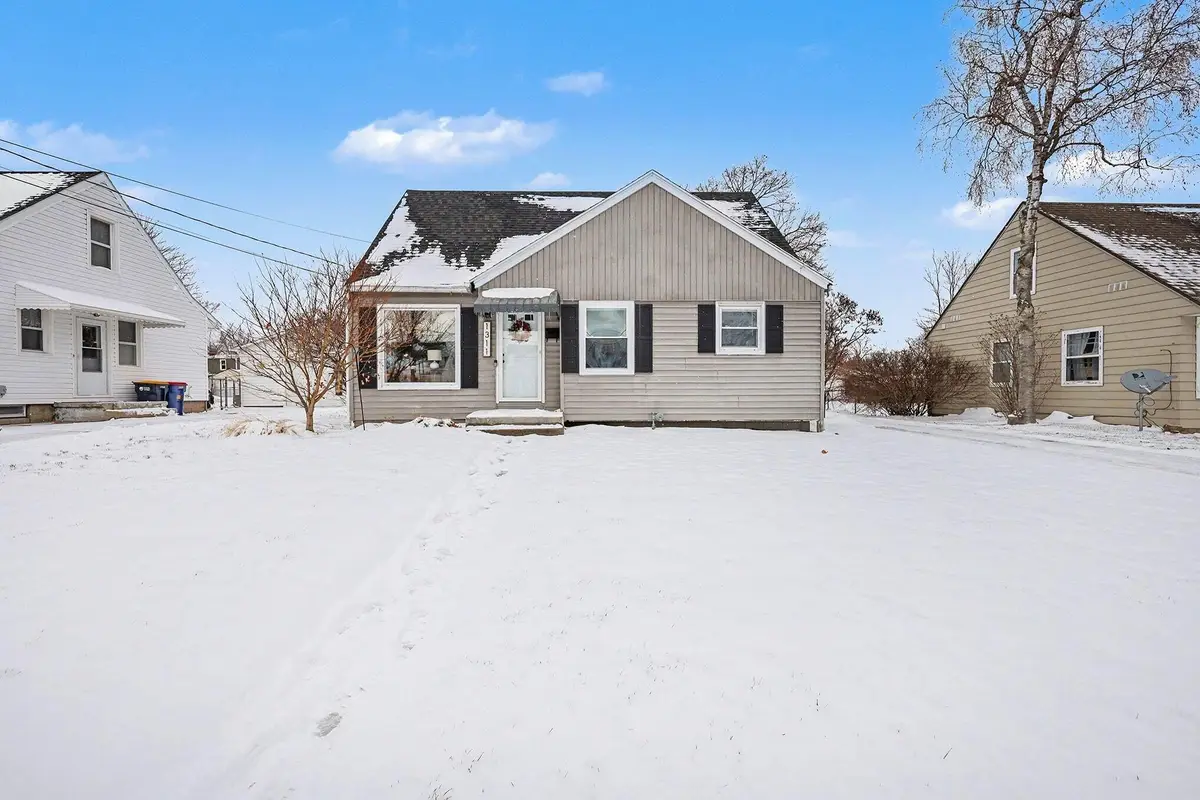 1311 Northlawn Street Ne, Grand Rapids, MI 49505 - Image #1