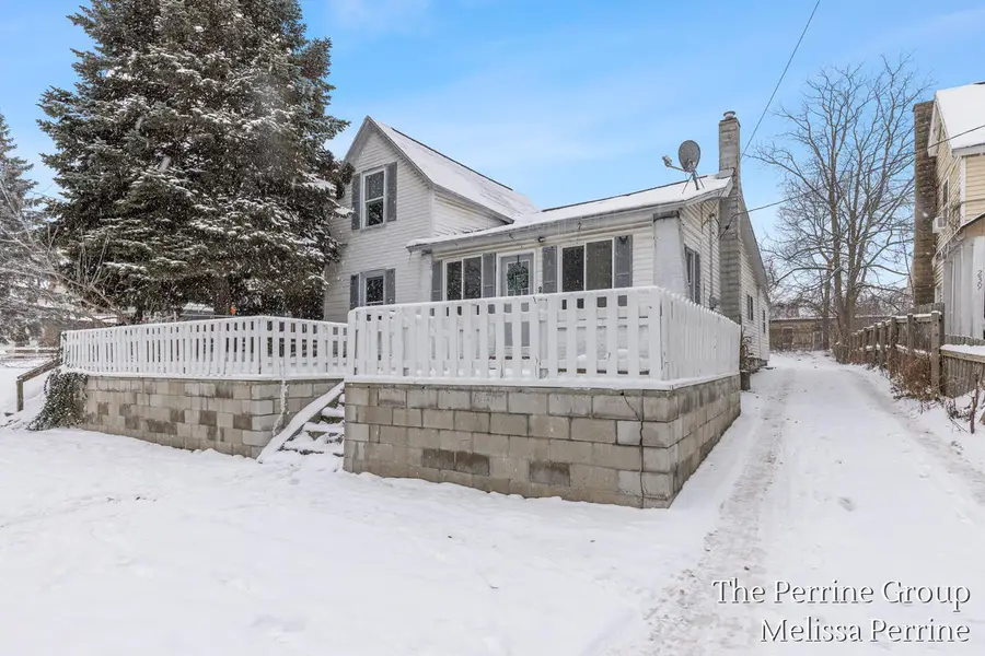 243 Straight Avenue Sw, Grand Rapids, MI 49504 - Image #2