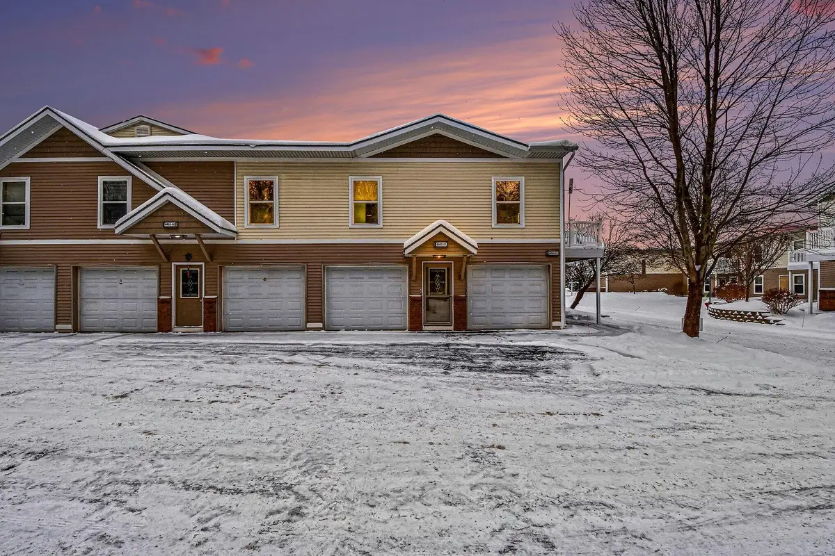6042 E Fieldstone Hills Drive Se #11, Caledonia, MI 49316 - Image #1