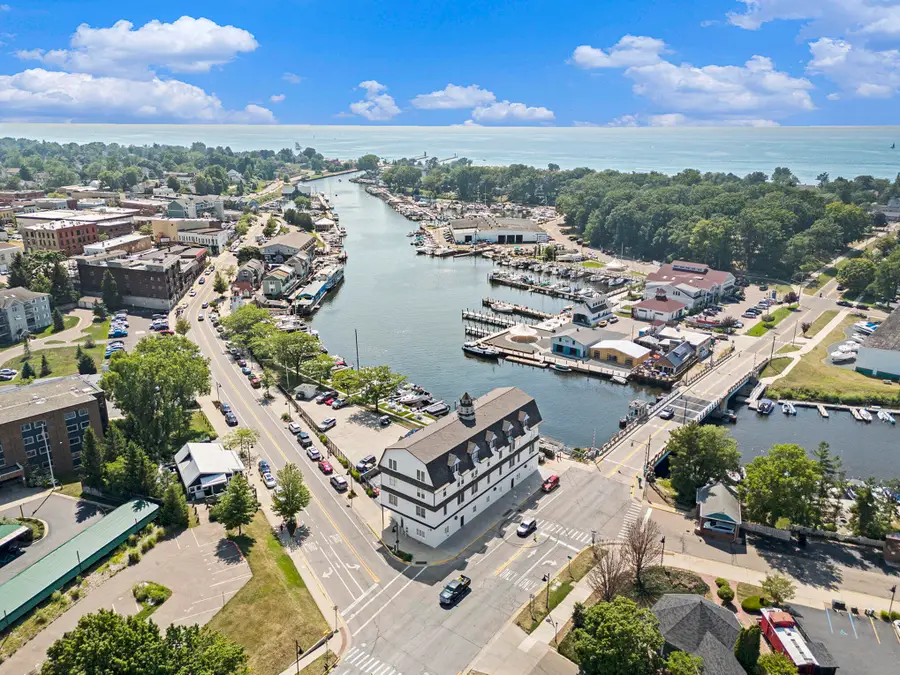 532 Dyckman Avenue #Unit 6, South Haven, MI 49090 - Image #2