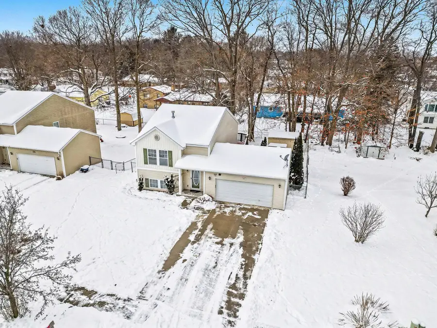 4647 Torrington Drive Se, Kentwood, MI 49512 - Image #3