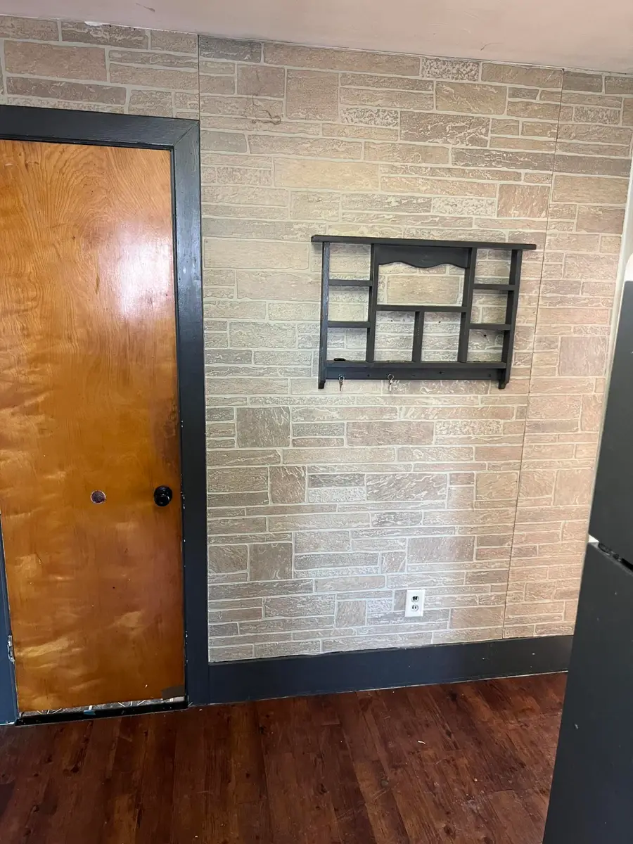 153 Mantle Avenue, Jackson, MI 49202 - Image #2