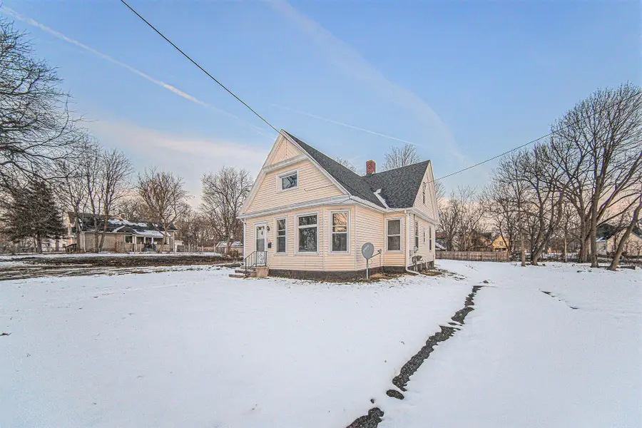 1023 Maple Avenue, Jackson, MI 49203 - Image #2