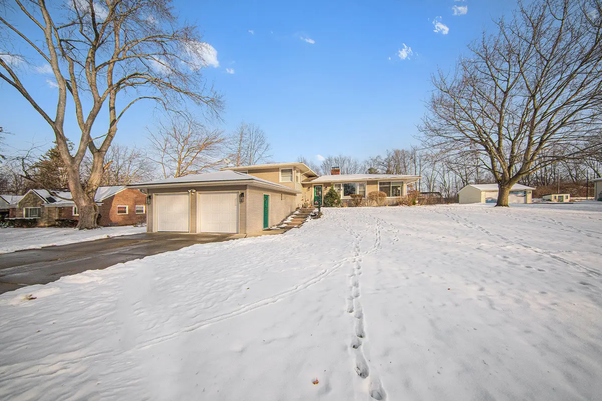2175 Pioneer Drive, Jackson, MI 49201 - Image #1