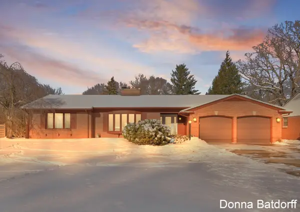 1725 Millbank Street Se, Grand Rapids, MI 49508