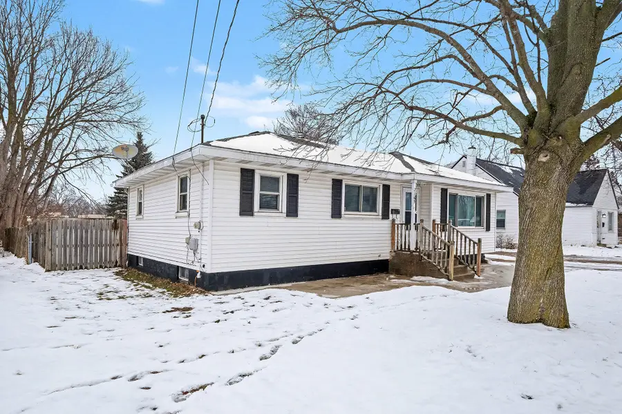 2349 36th Street Sw, Wyoming, MI 49519 - Image #3