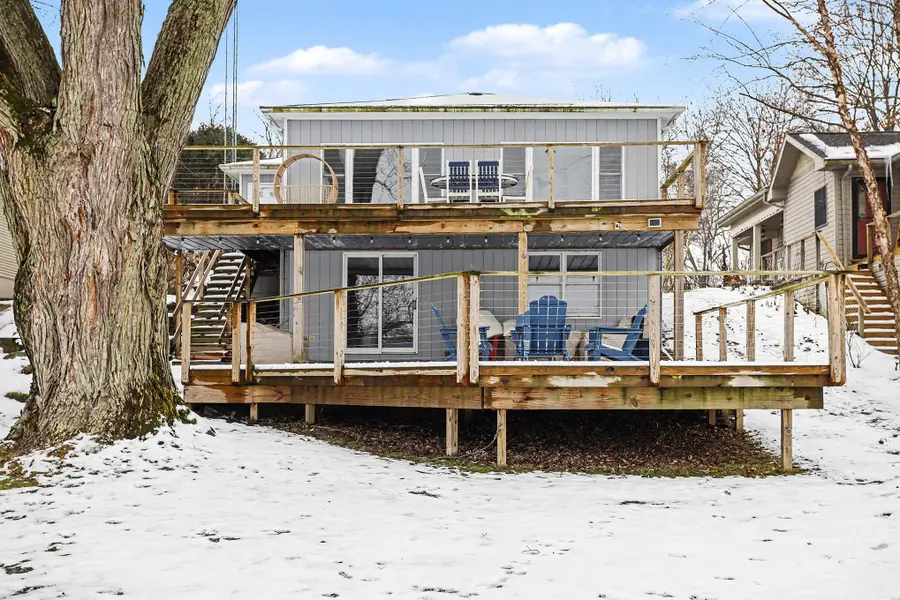 19664 Lakeshore Drive, Three Rivers, MI 49093 - Image #2