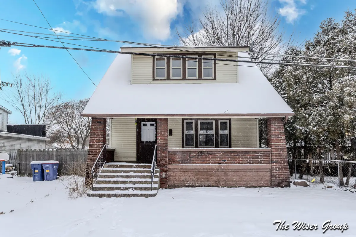 1513 Seward Avenue Nw, Grand Rapids, MI 49504 - Image #1