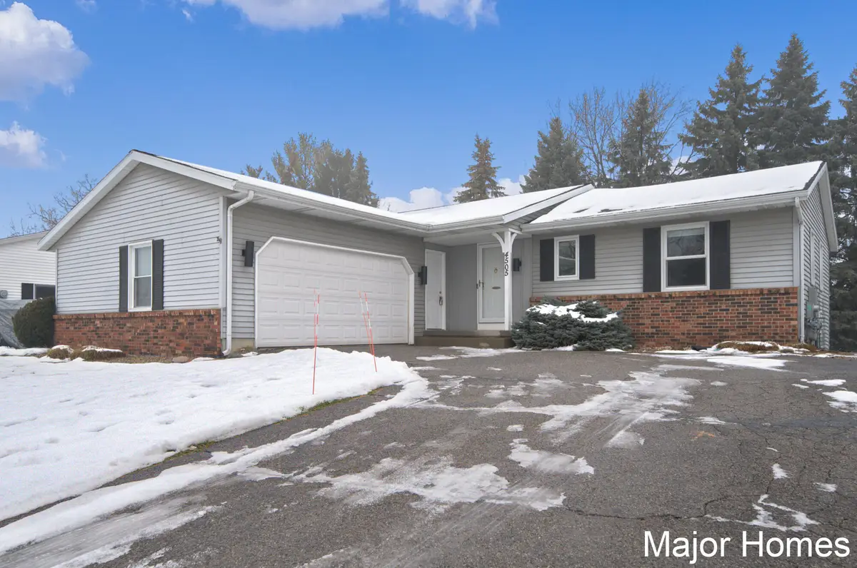 4505 Missaukee Avenue Sw, Grandville, MI 49418 - Image #1